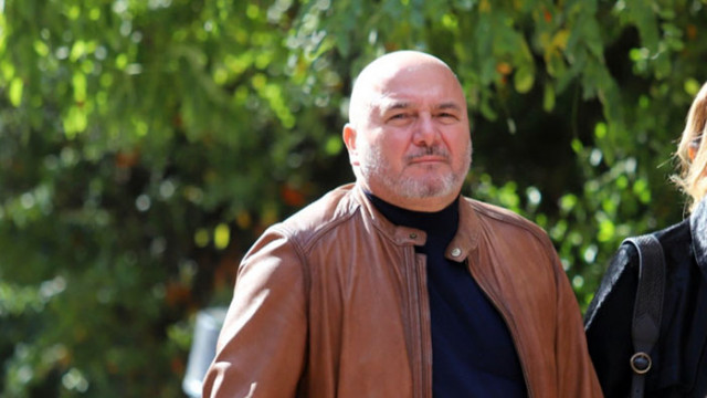 Пазарът си е абсолютно нормален и колкото по малко опити за