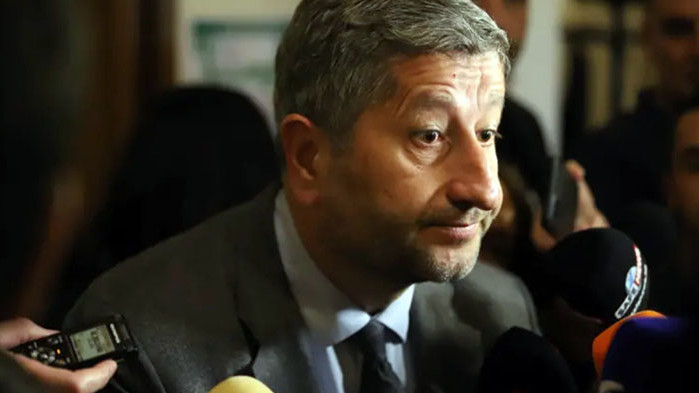 Сарафов може да смени заместниците си и да се оттегли,