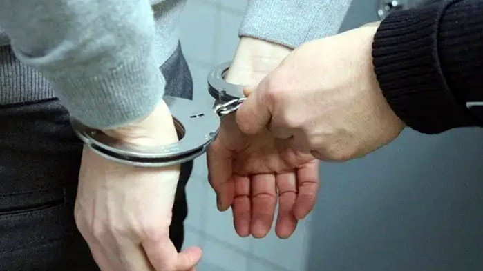 Арестуваха Пеньо Мангъров-Чешкия в луксозен джип с фалшиви номера