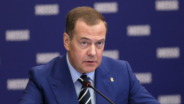 Медведев намеква за намеса на чужди агенти в метежа на Пригожин