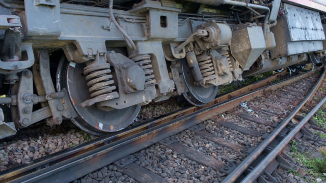 Влак с цистерни дерайлира в САЩ и падна в река Йелоустоун