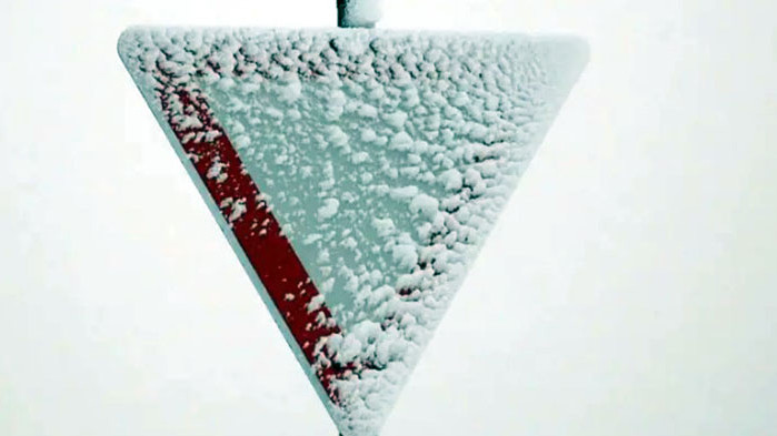 Сняг в разгара на лятото падна по високите места в