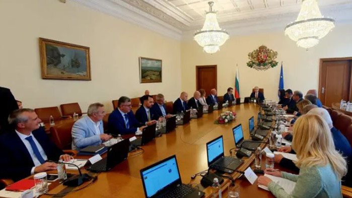 „Екзакта“: 61% от българите категорично приветстват сформирането на редовен кабинет
