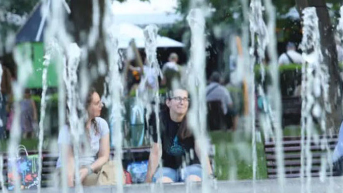 Днес ще бъде предимно слънчево. Около и след обяд, главно