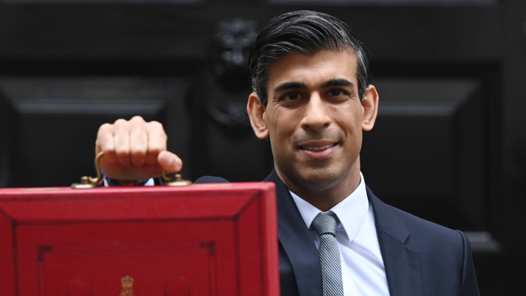 Лондон плаща по 169 хил. паунда за всеки депортиран мигрант в Руанда