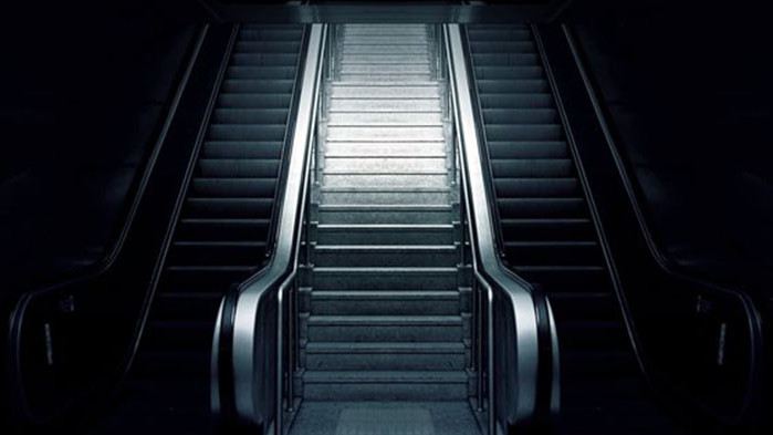 Спасителни екипи трябваше да ампутират крака на жена, заклещила се