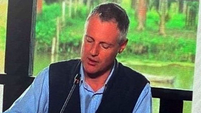 Британският държавен министър на околната среда Зак Голдсмит подаде оставка