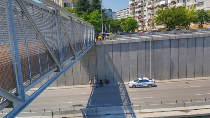Жена скочи от надлез на бул. „Левски“ във Варна