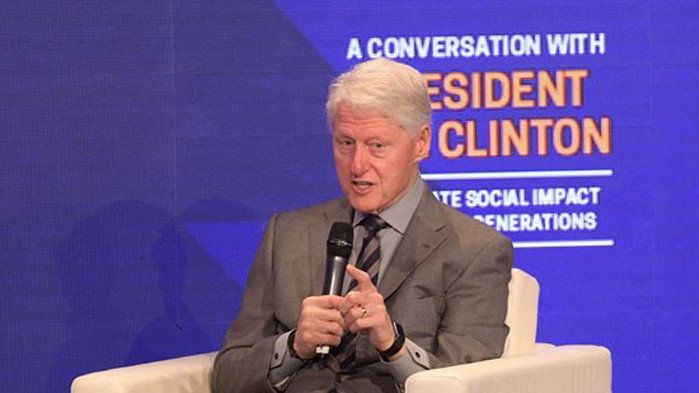Бившият президент на САЩ Бил Клинтън, за когото се смята,