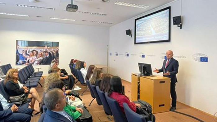 ЕС е пример за политическата култура на консенсуса, от който