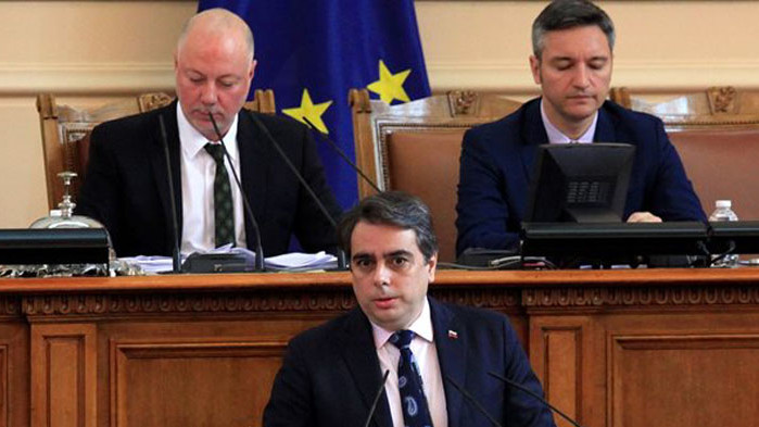 Държавата трябва да започне с по-малко да прави повече Съкращаването