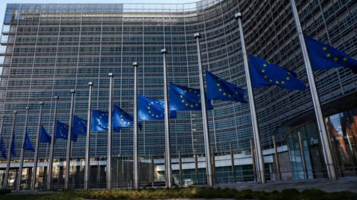 Крайното решение е на Европейския съвет ЕК днес е изразила