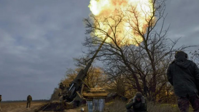 Четирима души са загинали при ракетна атака срещу украинския град