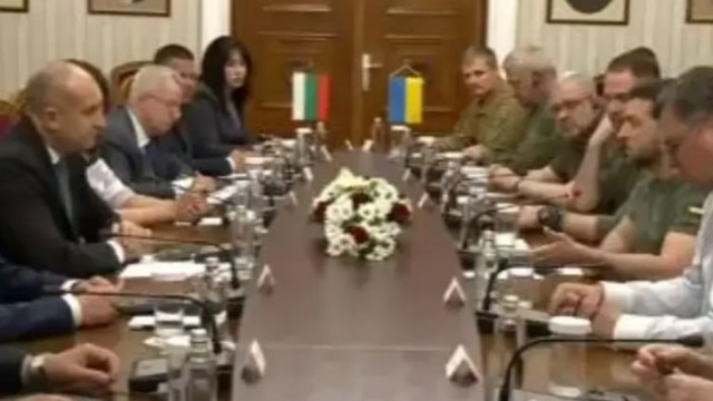 Остър диалог между президентите на България и Украйна Румен Радев