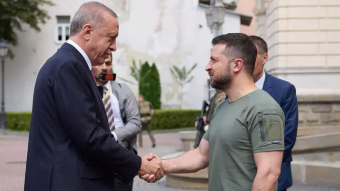 Президентът на Украйна Зеленски ще пристига в Истанбул, за да