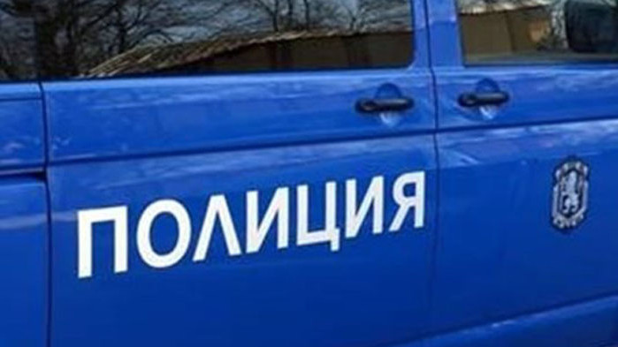 Трима са задържани в района на "Петрохан" с 305 грама амфетамин