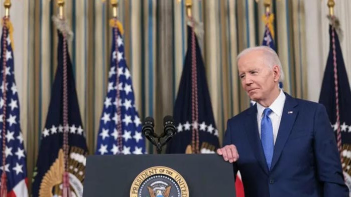 Байдън защити решението си, призна, че е било тежко В