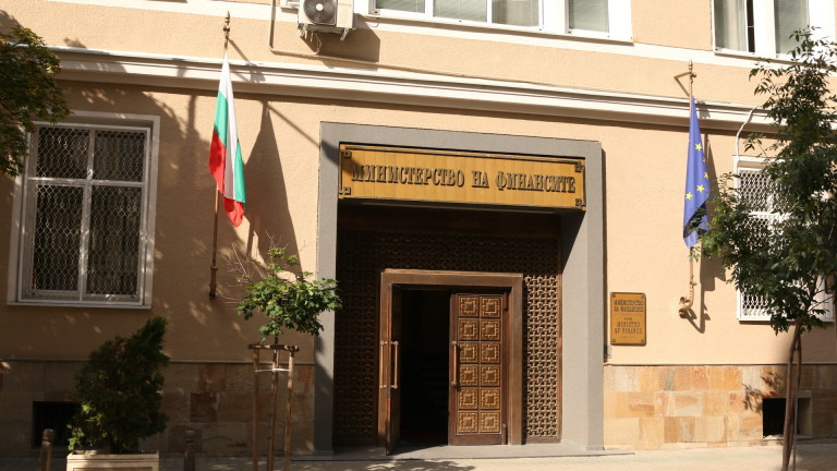 Това е лесно направен бюджет - лесните решения се взимат, а трудните