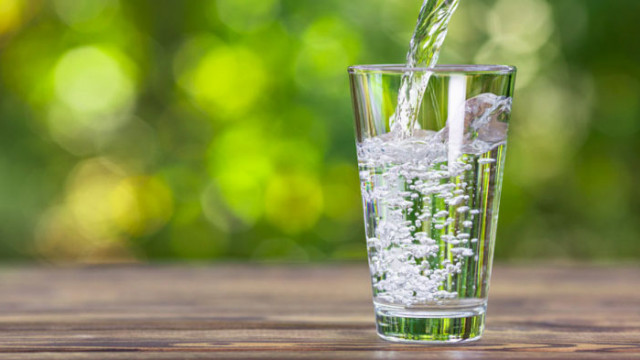 7 навика, които ще ни помогнат да не забравяме да пием повече вода