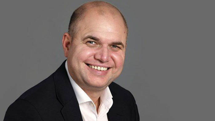 Владислав Панев: Очаквам ГЕРБ да изтеглят Иванка Динева за управител на НЗОК