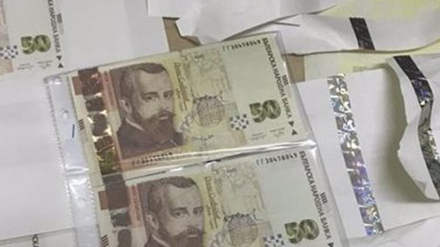 Нова измама - зареждат сметки с фалшиви 50 лева в банкомат и веднага теглят истински