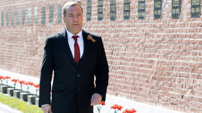 Дмитрий Медведев, заместник-секретар на мощния Съвет за сигурност на Русия,