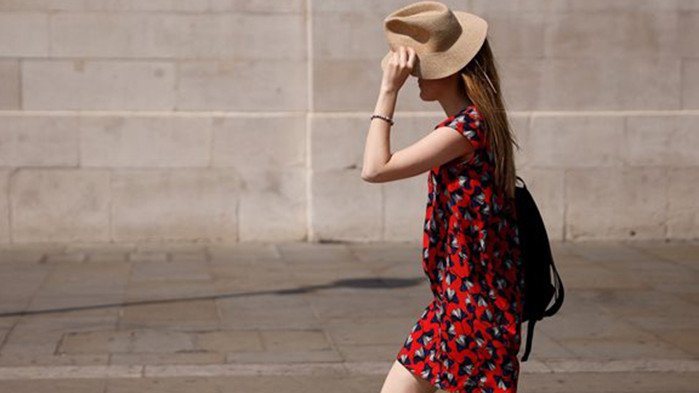 През нощта над страната ще бъде предимно ясно. По-значителна облачност