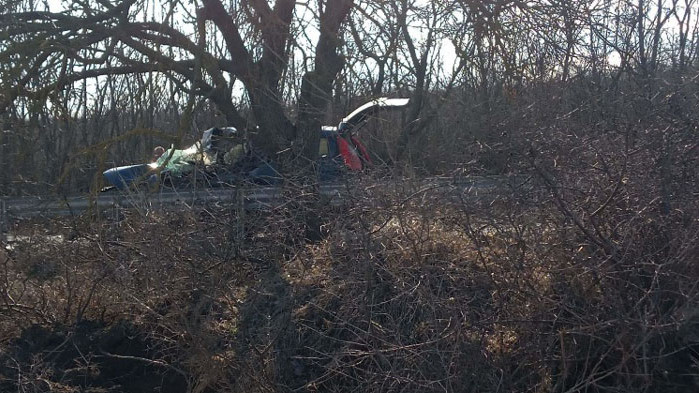 Тежка катастрофа погуби 17-годишно момче, а други трима са в