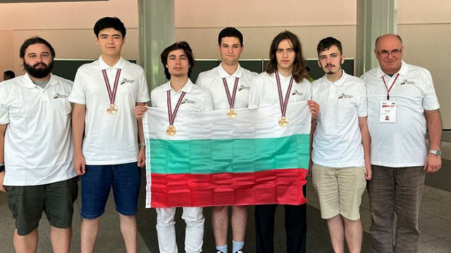 Четири медала и почетна грамота спечелиха най добрите български ученици по