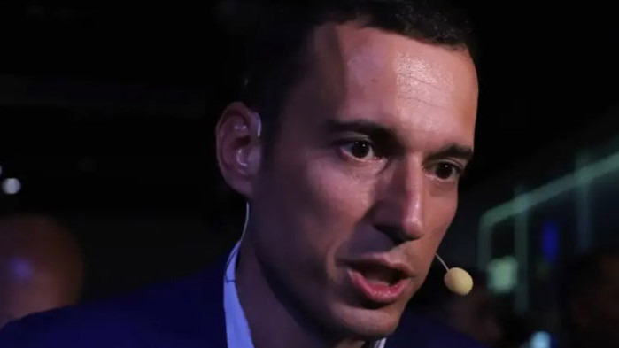 … има едно нещо, което искам да коментирам - генезиса