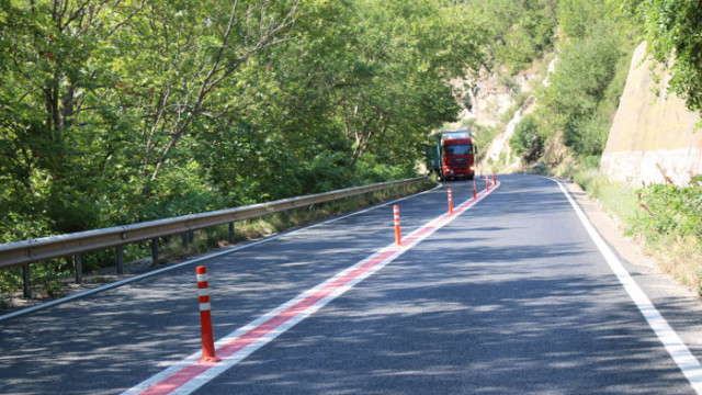 Поставят ограничителни колчета на пътя Русе-Велико Търново