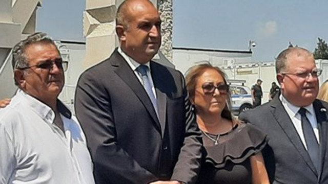 На възпоменателна церемония за жертвите от атентата на летището Цветан