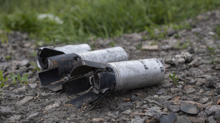 Украинската армия вече използва касетъчните боеприпаси на фронта, които бяха доставени