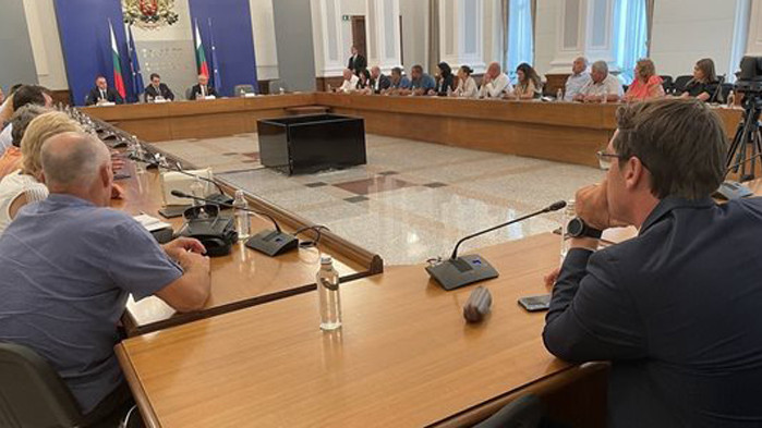 Държавата ще подкрепя българските производители на храни не само финансово,