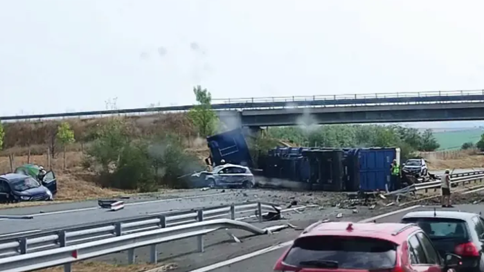 Тежка катастрофа затвори и в двете посоки магистрала Тракия“ край