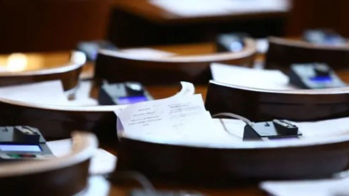 В Народното събрание депутатите трябва да гласуват окончателно финансовата рамка