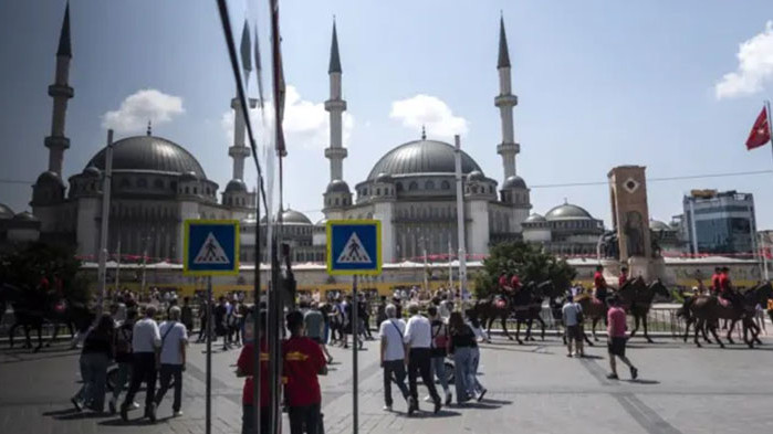 Истанбул даде срок от два месеца на нерегистрираните сирийци да напуснат града