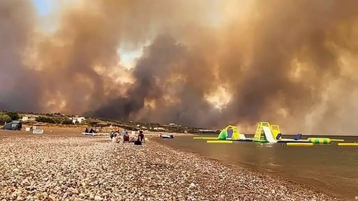 Овладян е и пожарът в района на древна Олимпия Извънредното