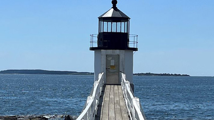 Прочут фар на крайбрежието на щата Мейн, сниман във филма