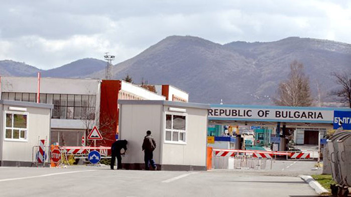 Интензивен е трафикът на граничните пунктове със Сърбия, Румъния и