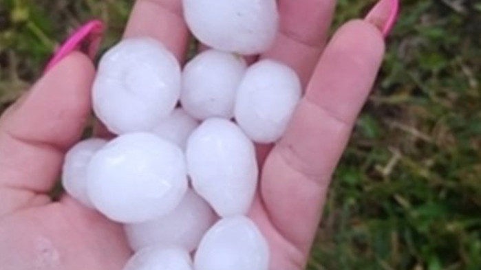 Самолетите на изпълнителната агенция Борба с градушките обработвали облаците над