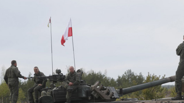 Полша ще изпрати 2000 войници на границата си с Беларус  каза