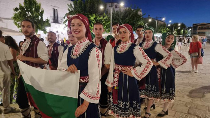 СФТА „Гайтани“ представи Шумен и България на престижен международен фестивал в Италия