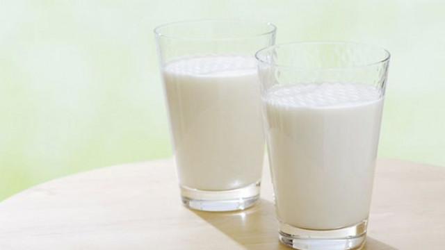 В цената на млечните продукти влизат няколко компонента – суровина