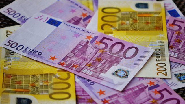 Курсът на еврото тази сутрин се повиши близо до прага