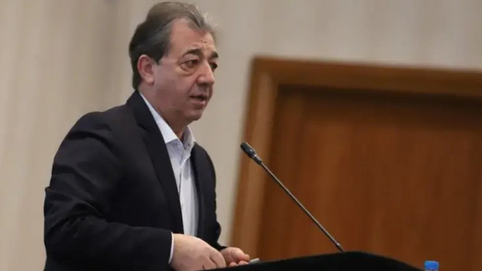 Има решение на СОС той да бъде премахнат, а дебатите