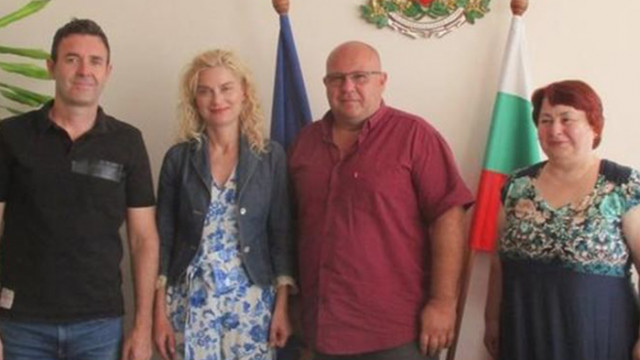 Министърът на туризма Зарица Динкова посети в понеделник селата в