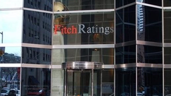 "Фич" предупреди, че може да понижи рейтинга на десетки банки