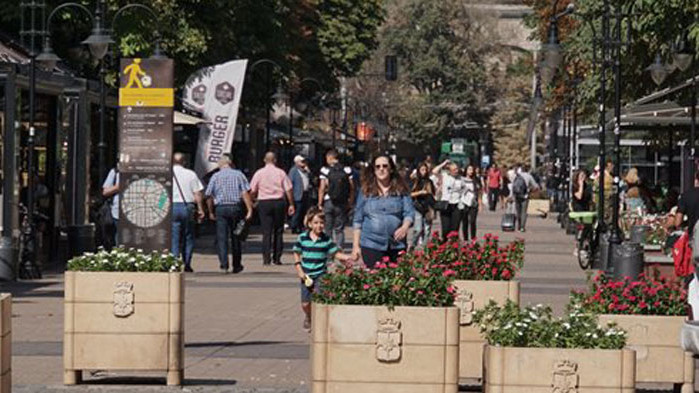 Разходите на българите продължават да растат по-бързо от доходите и