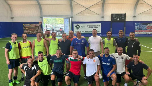 Бойко Борисов уважи празника на Варна с футболен мач с приятели